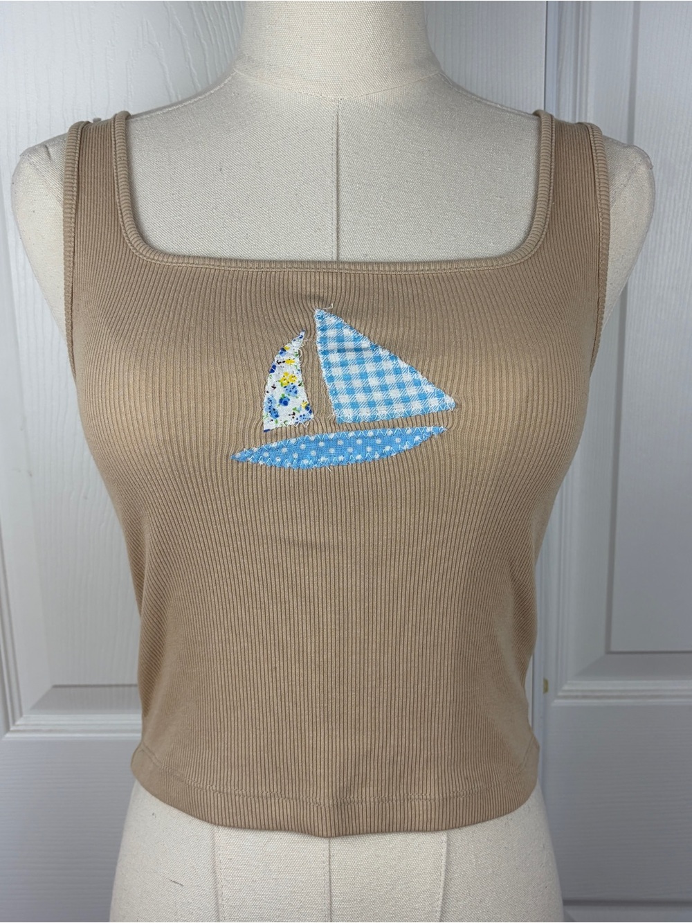 Old navy Boat patchwork Appliqué Ribbed Tank Top - Beige